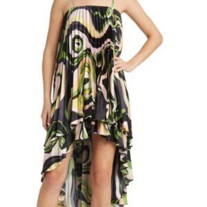 Hutch Zae print pleated dress with tags attached.